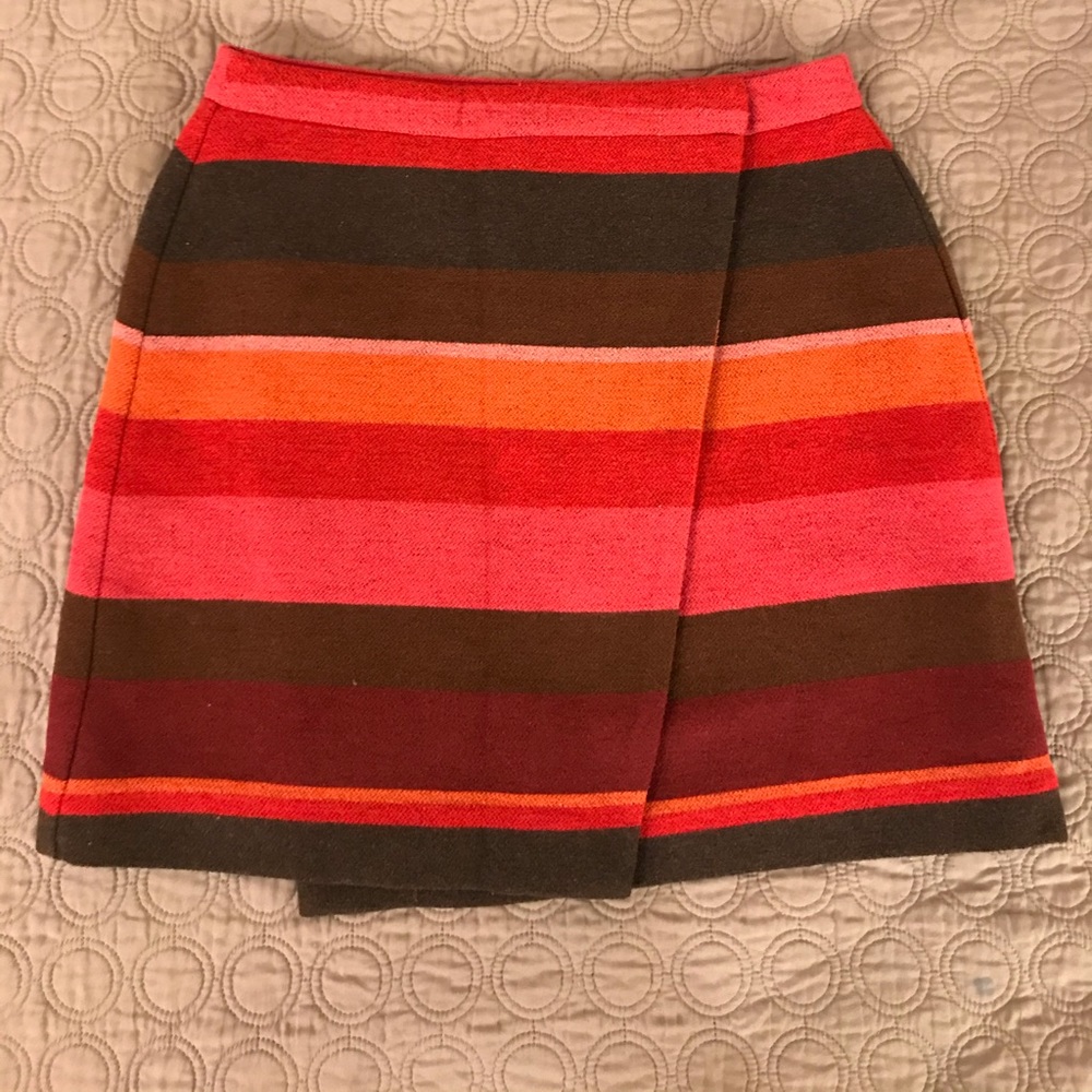 LOFT Wrap Skirt - worn once - Picture 6 of 9